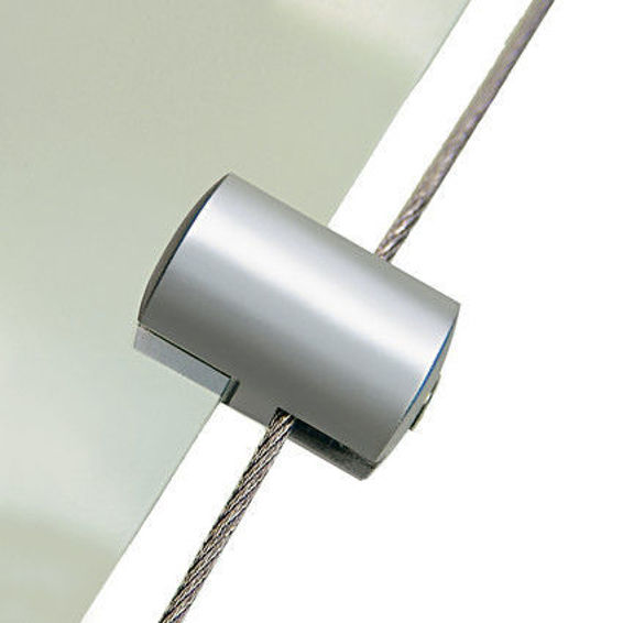 Fisso Fly Pin